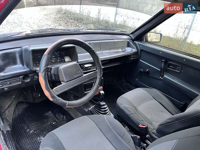 Хэтчбек ВАЗ / Lada 2108 1990 в Каменец-Подольском