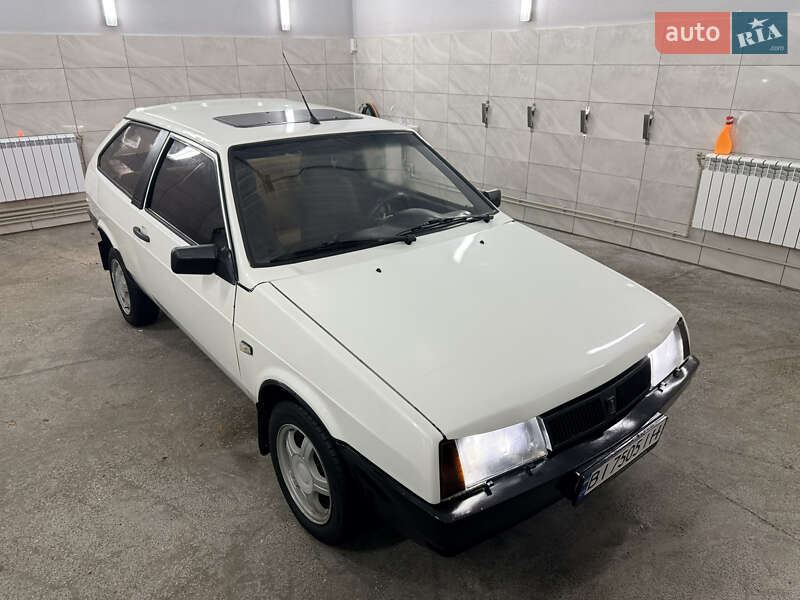Хетчбек ВАЗ / Lada 2108 1985 в Краснограді