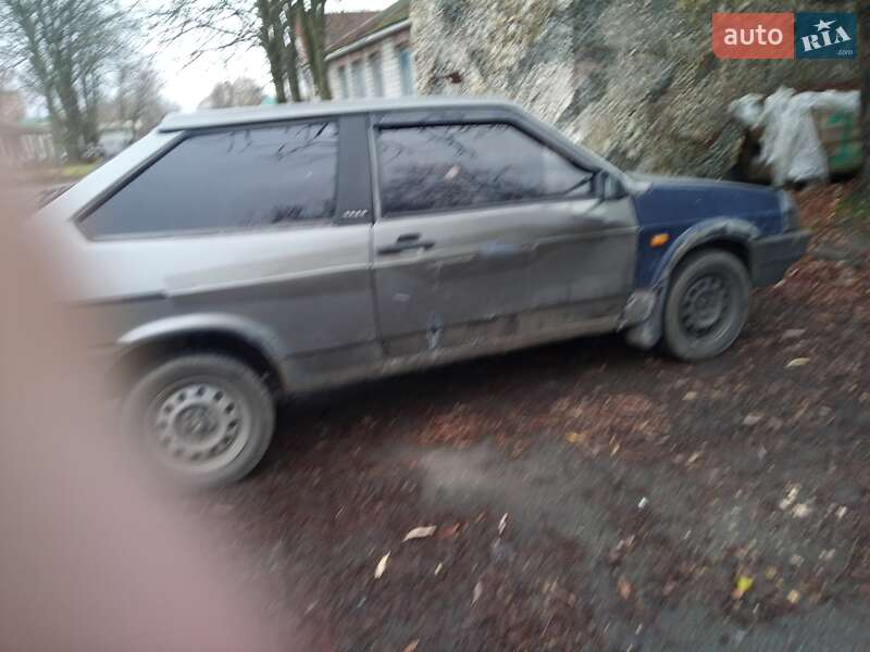 Хэтчбек ВАЗ / Lada 2108 1991 в Киеве фото 10 Хэтчбек ВАЗ / Lada 2108 1991 в Киеве