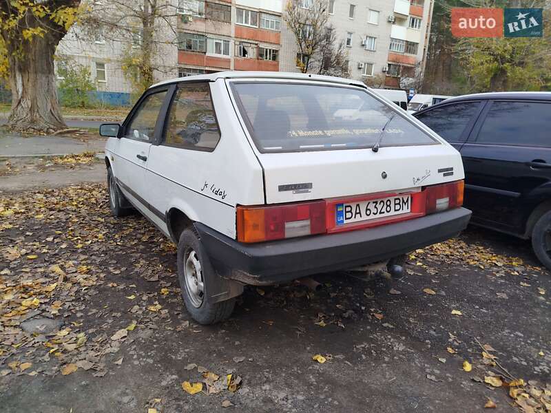 Хетчбек ВАЗ / Lada 2108 1992 в Кременчуці фото 2 Хетчбек ВАЗ / Lada 2108 1992 в Кременчуці