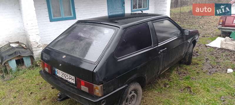 Хэтчбек ВАЗ / Lada 2108 1987 в Ржищеве фото 2 Хэтчбек ВАЗ / Lada 2108 1987 в Ржищеве