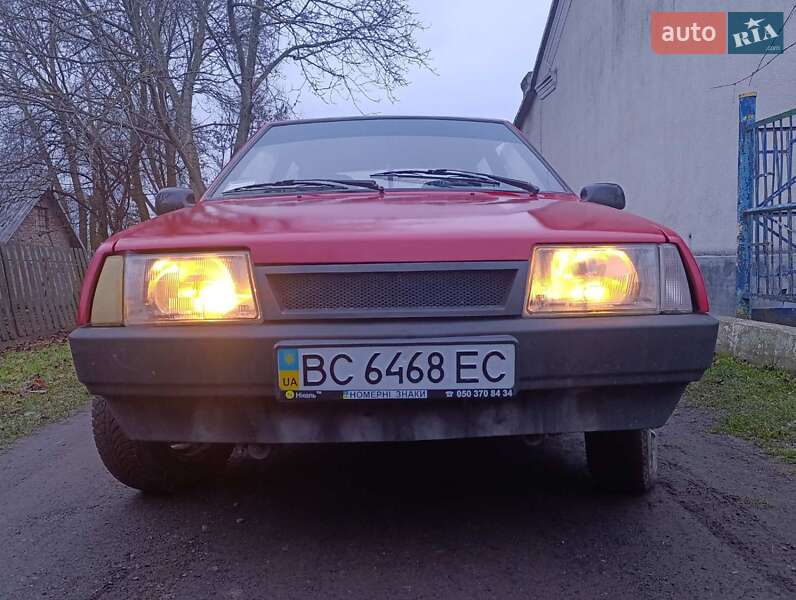 Хэтчбек ВАЗ / Lada 2108 1993 в Каменке-Бугской