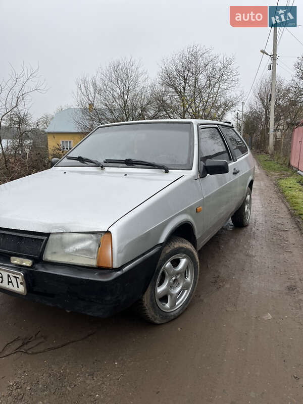 Хэтчбек ВАЗ / Lada 2108 1991 в Львове фото 5 Хэтчбек ВАЗ / Lada 2108 1991 в Львове
