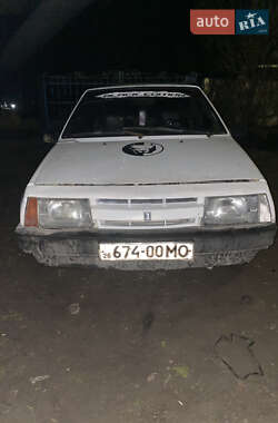 Хэтчбек ВАЗ 2108 1990 в Новоселице