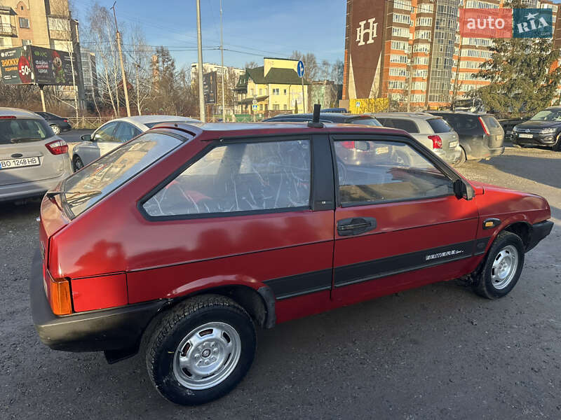 Хэтчбек ВАЗ / Lada 2108 1992 в Тернополе