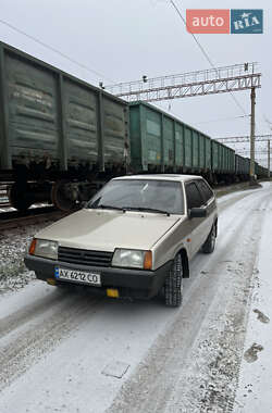 Хетчбек ВАЗ 2108 1987 в Валках