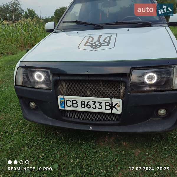 Хетчбек ВАЗ / Lada 2108 1988 в Іспасі фото 2 Хетчбек ВАЗ / Lada 2108 1988 в Іспасі