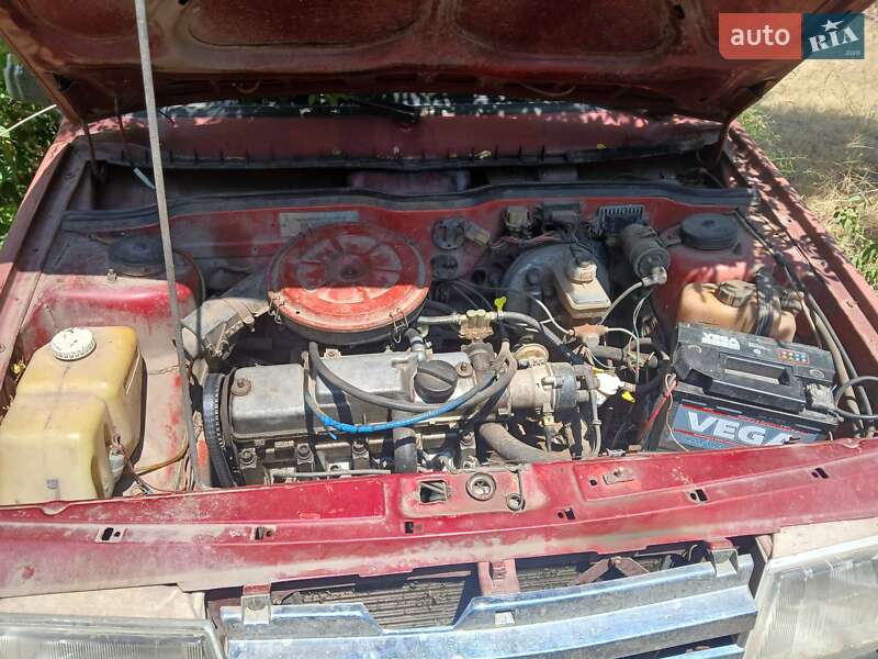 Хэтчбек ВАЗ / Lada 2108 1991 в Одессе фото 3 Хэтчбек ВАЗ / Lada 2108 1991 в Одессе