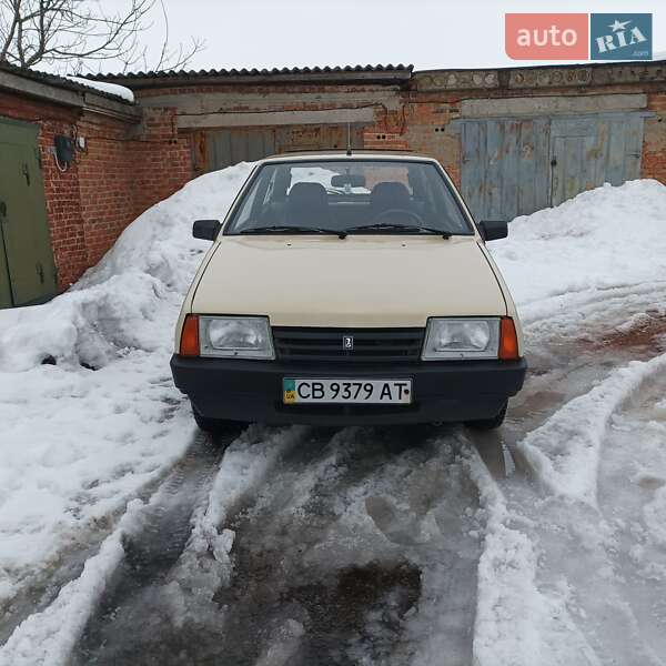 Хэтчбек ВАЗ / Lada 2108 1987 в Нежине фото 5 Хэтчбек ВАЗ / Lada 2108 1987 в Нежине