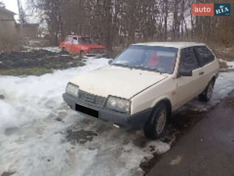 Хэтчбек ВАЗ / Lada 2108 1996 в Умани фото 4 Хэтчбек ВАЗ / Lada 2108 1996 в Умани