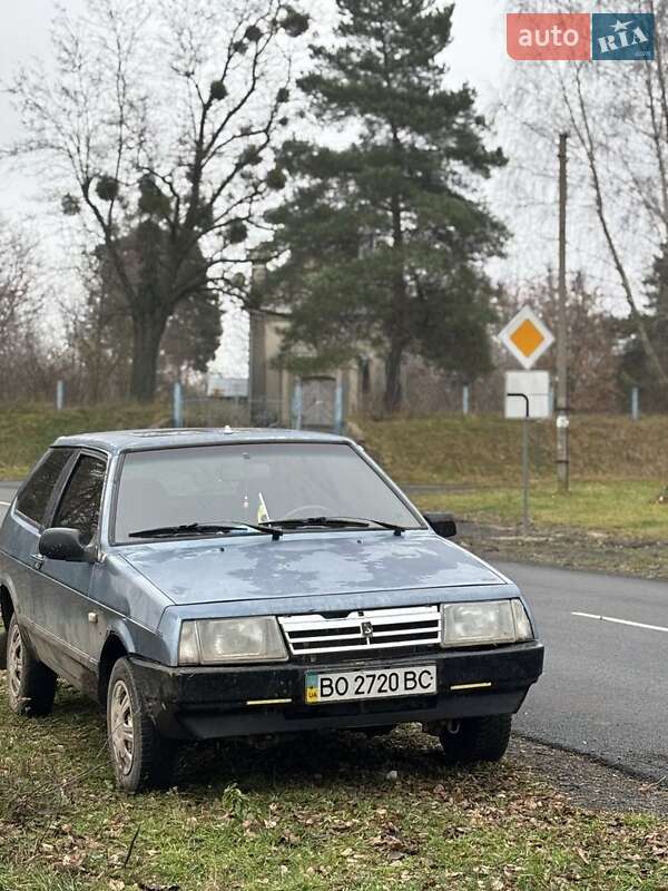 Хэтчбек ВАЗ / Lada 2108 1992 в Луцке