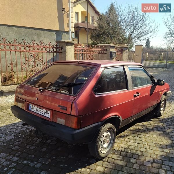 Хэтчбек ВАЗ / Lada 2108 1988 в Ужгороде фото 6 Хэтчбек ВАЗ / Lada 2108 1988 в Ужгороде