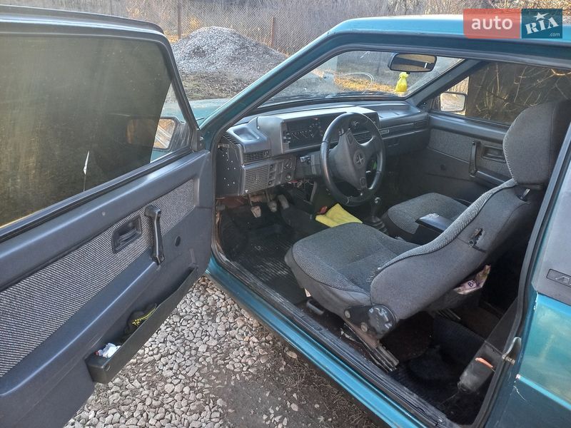 Хетчбек ВАЗ / Lada 2108 2001 в Полтаві