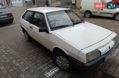 Хетчбек ВАЗ 2108 1991 в Вижниці