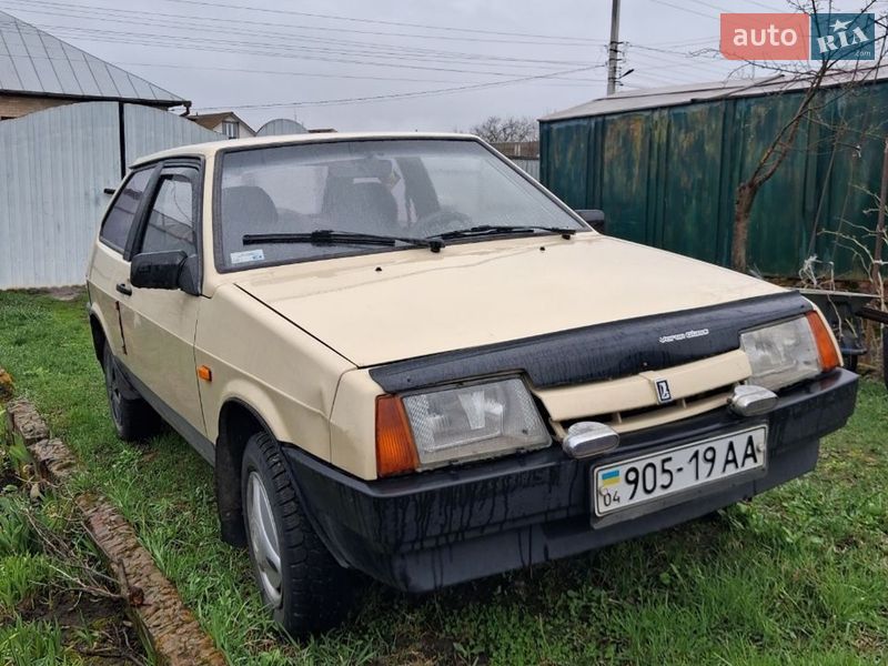 Хэтчбек ВАЗ / Lada 2108 1989 в Нежине