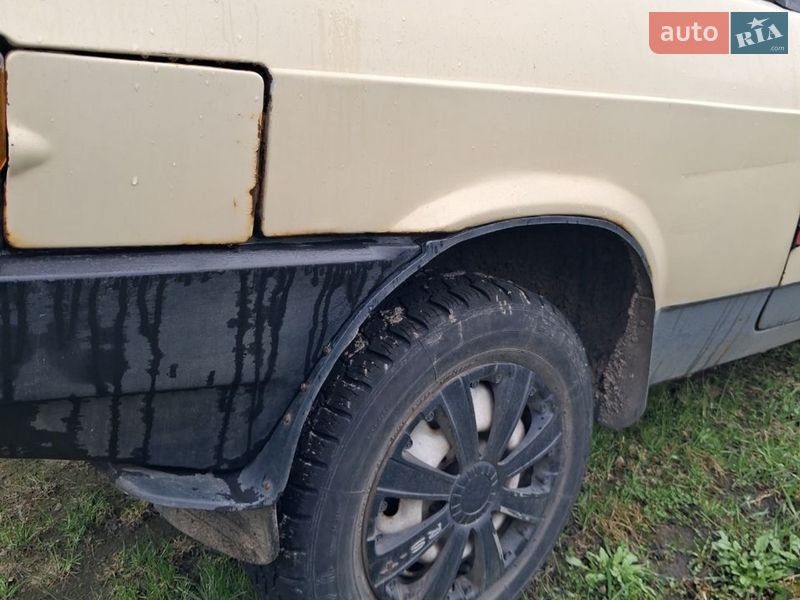 Хэтчбек ВАЗ / Lada 2108 1989 в Нежине