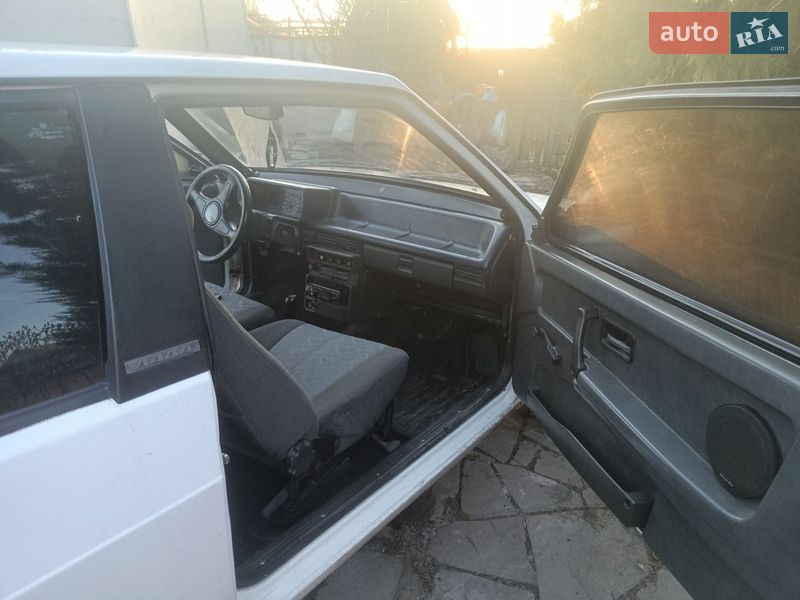 Хэтчбек ВАЗ / Lada 2108 1994 в Чугуеве