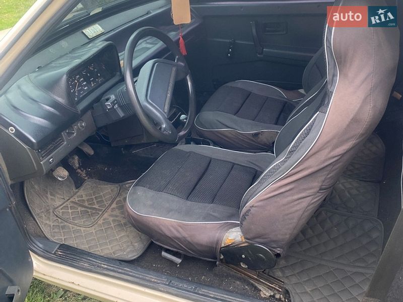 Хэтчбек ВАЗ / Lada 2108 1987 в Мукачево фото 7 Хэтчбек ВАЗ / Lada 2108 1987 в Мукачево