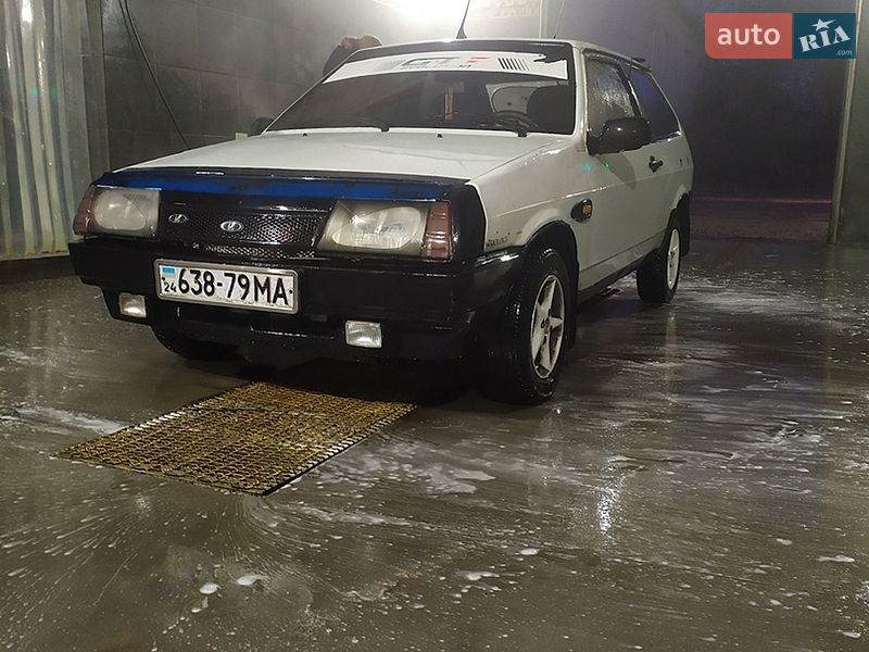Хэтчбек ВАЗ / Lada 2108 1991 в Переяславе