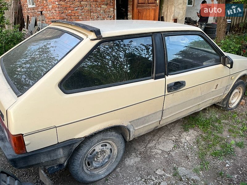 Хэтчбек ВАЗ / Lada 2108 1989 в Каменец-Подольском