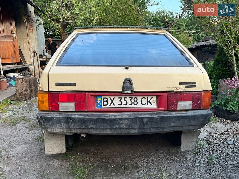 Хэтчбек ВАЗ / Lada 2108 1989 в Каменец-Подольском