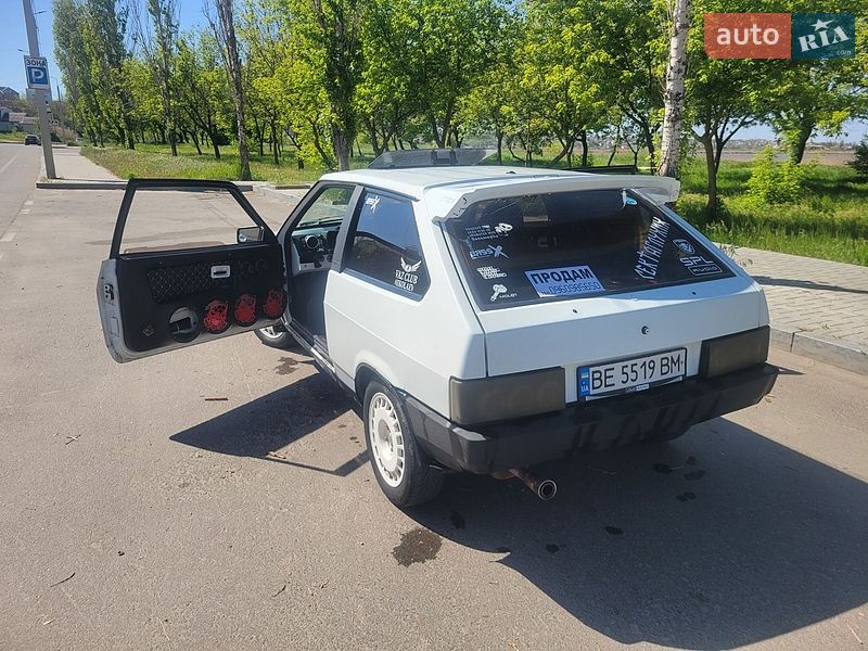 Хэтчбек ВАЗ / Lada 2108 1995 в Николаеве