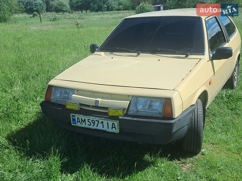 Хэтчбек ВАЗ / Lada 2108 1987 в Малине