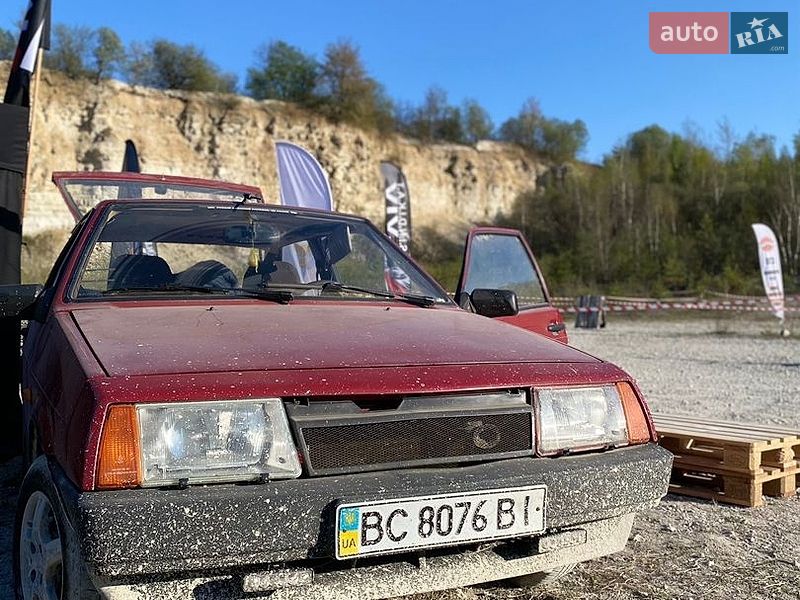 Хэтчбек ВАЗ / Lada 2108 1987 в Львове фото 7 Хэтчбек ВАЗ / Lada 2108 1987 в Львове