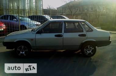 Седан ВАЗ / Lada 21099 2002 в Николаеве