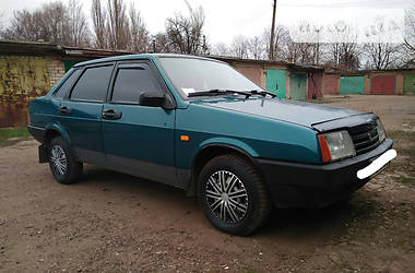 Седан ВАЗ / Lada 21099 2001 в Кривом Роге