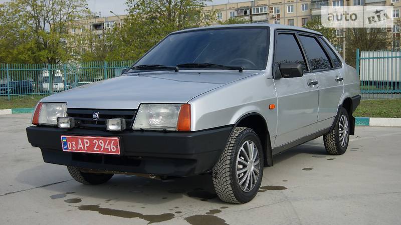 Седан ВАЗ / Lada 21099 2003 в Днепре
