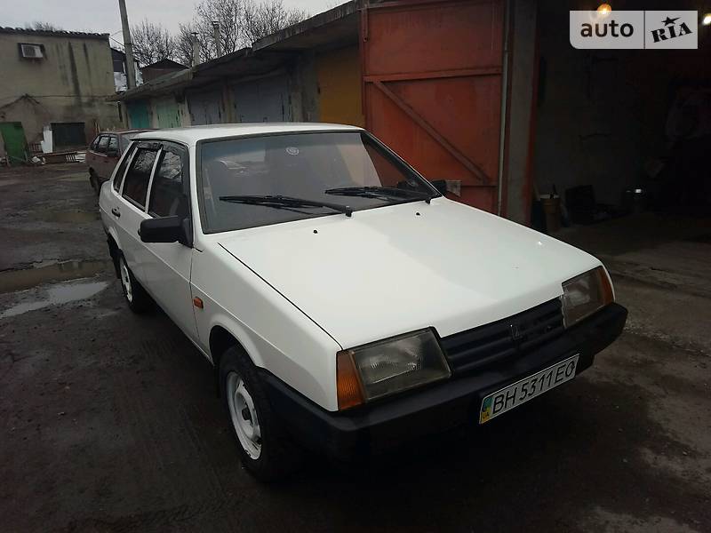 Седан ВАЗ / Lada 21099 1992 в Измаиле