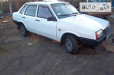Седан ВАЗ / Lada 21099 1992 в Чернігові