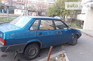 Седан ВАЗ / Lada 21099 1998 в Киеве