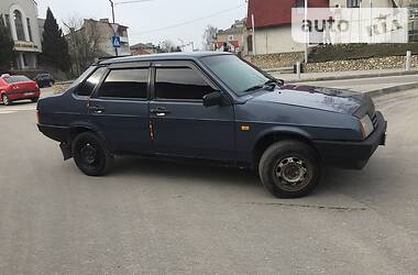 Седан ВАЗ / Lada 21099 2000 в Збараже
