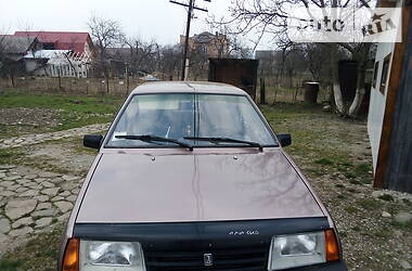 Хэтчбек ВАЗ / Lada 21099 1999 в Яремче