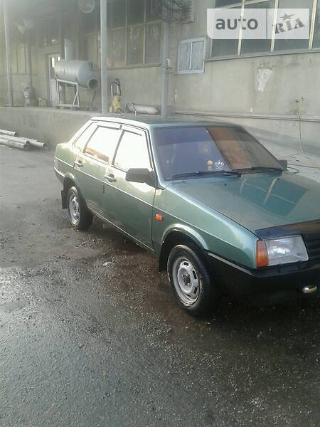 Седан ВАЗ / Lada 21099 2006 в Николаеве