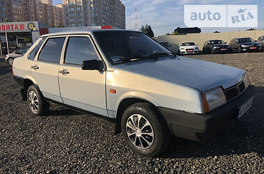 Седан ВАЗ / Lada 21099 2005 в Луцке