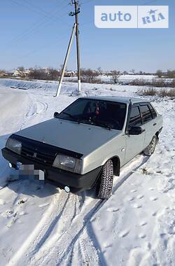 Седан ВАЗ / Lada 21099 2001 в Малій Висці