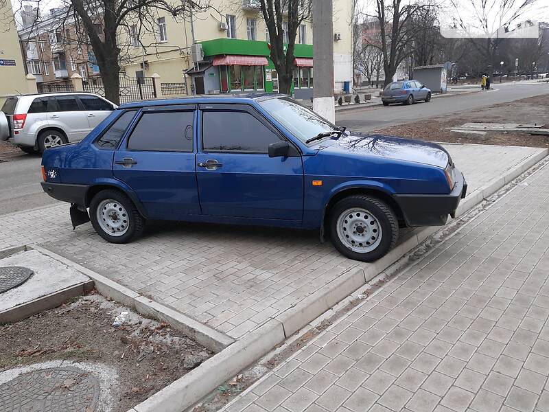 Седан ВАЗ / Lada 21099 2006 в Бахмуте