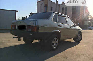 Седан ВАЗ / Lada 21099 2001 в Тернополе