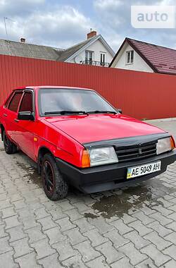 Хэтчбек ВАЗ / Lada 21099 1993 в Львове