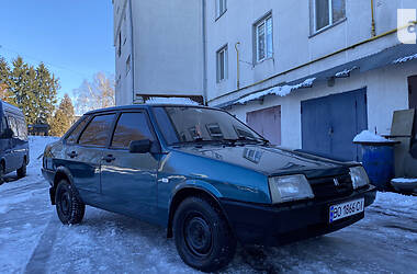 Седан ВАЗ / Lada 21099 2001 в Зборове