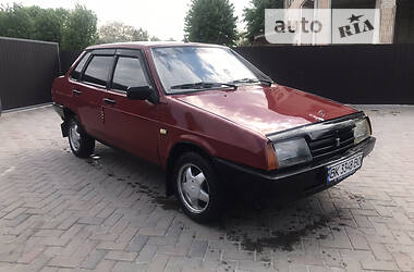 Седан ВАЗ / Lada 21099 1997 в Луцке