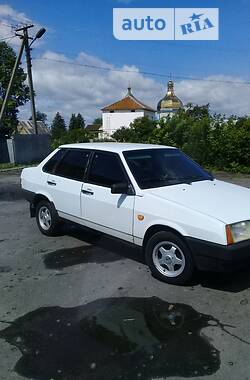 Седан ВАЗ / Lada 21099 1999 в Дубні