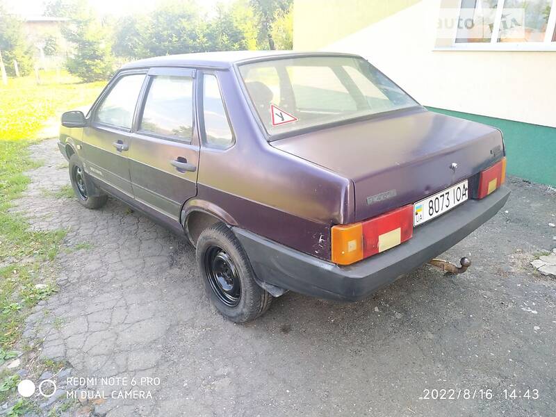 Седан ВАЗ / Lada 21099 1987 в Острозі