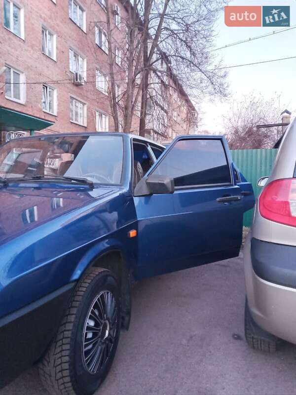 Седан ВАЗ / Lada 21099 2007 в Черкасах