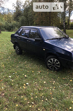 Седан ВАЗ / Lada 21099 2004 в Жмеринке