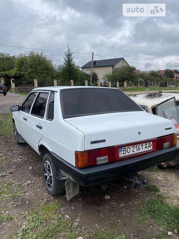 Хэтчбек ВАЗ / Lada 21099 1996 в Золочеве