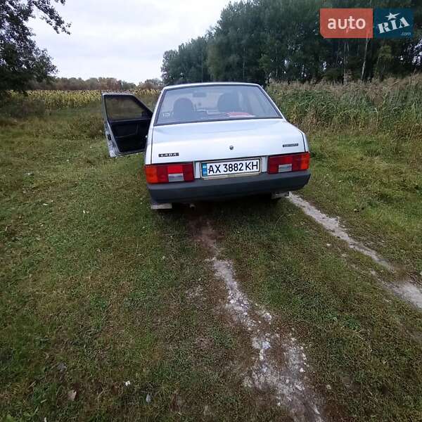 Седан ВАЗ / Lada 21099 2005 в Краснокутске